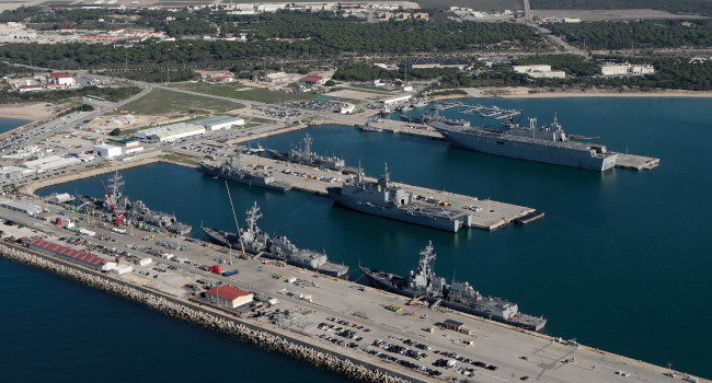 «Estados Unidos no puede trasladar sus bases militares de Rota y Morón a Marruecos debido a varias razones geopolíticas y estratégicas.»