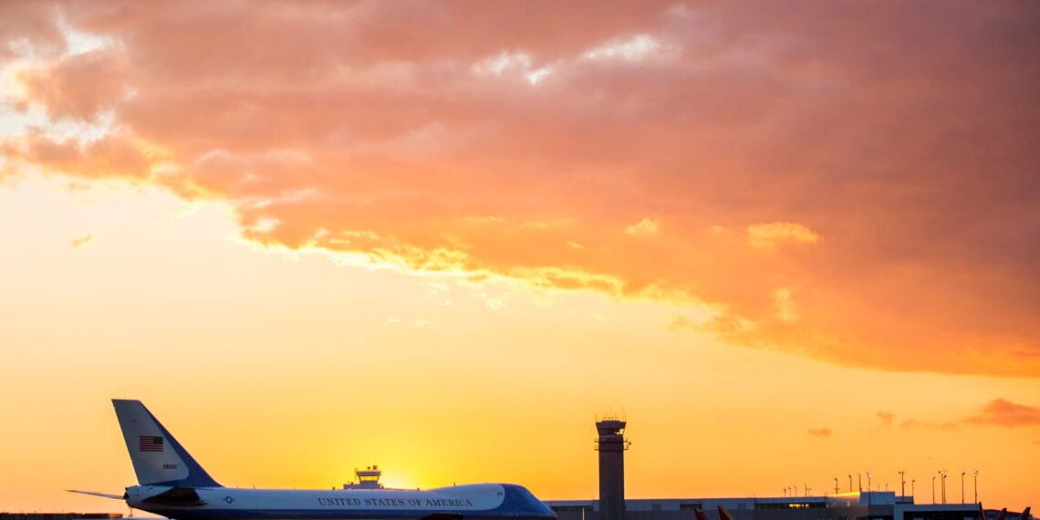 Thales informa que ciberataques al sector aéreo se han incrementado siete veces en un año.