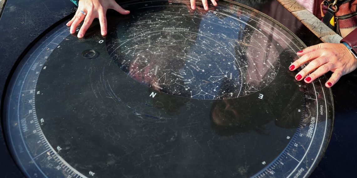 Cuando la ciencia se enfrenta a la fantasía: El fascinante (y a veces frustrante) universo del negacionismo astronómico.