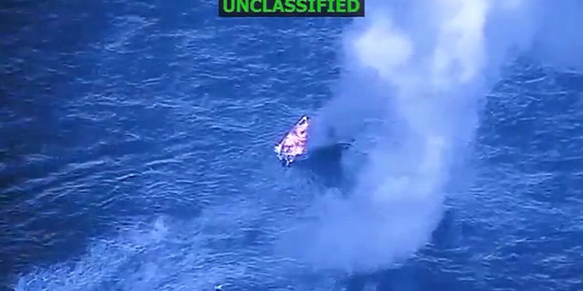 Trump continúa atacando a las supuestas narcolanchas y refuerza su presión sobre Venezuela.